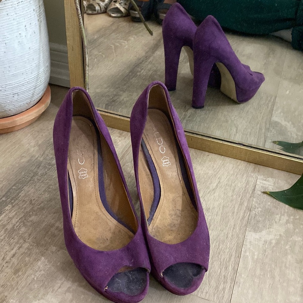 Purple suede aldo platform heels